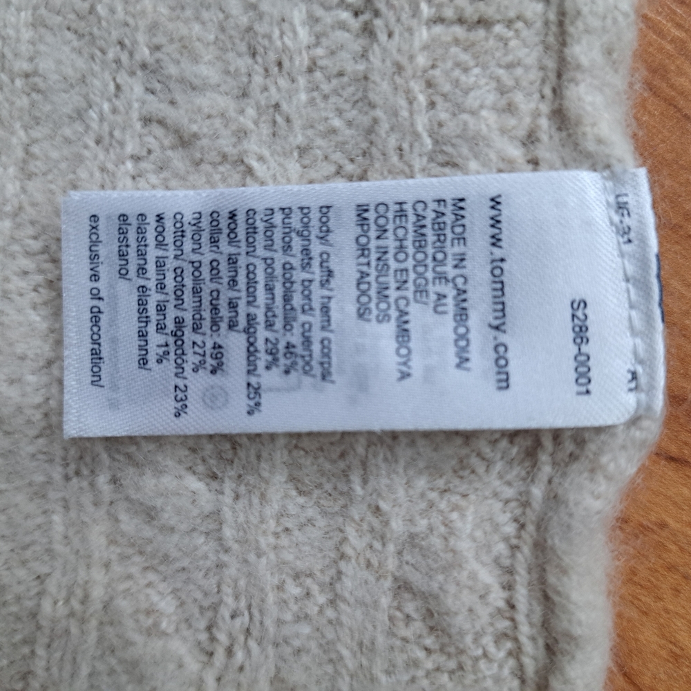 Tommy Cable Knit Cream Sweater Wool Blend V Neck, Size S - Picture 7 of 7